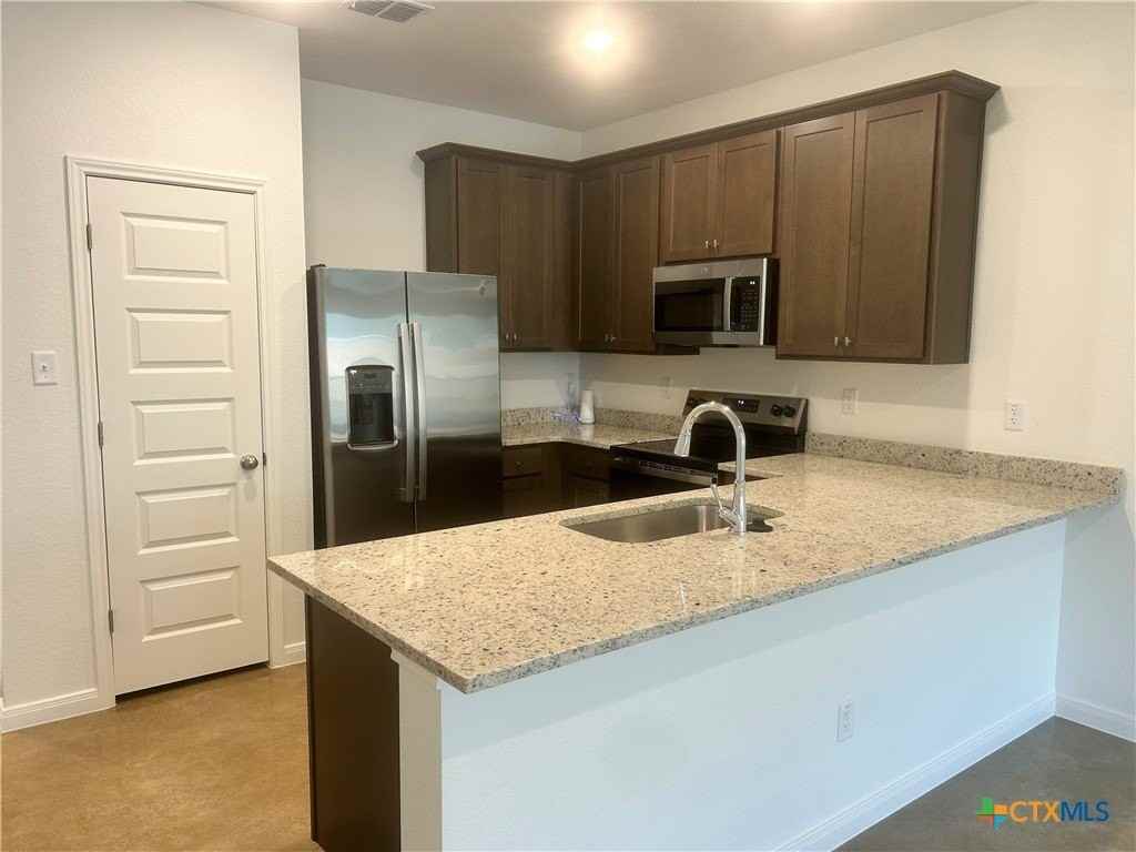 2918 Quail Ridge Ln #B - Photo 5 of 16
