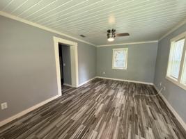 featured image of 1316 Aintree Ln