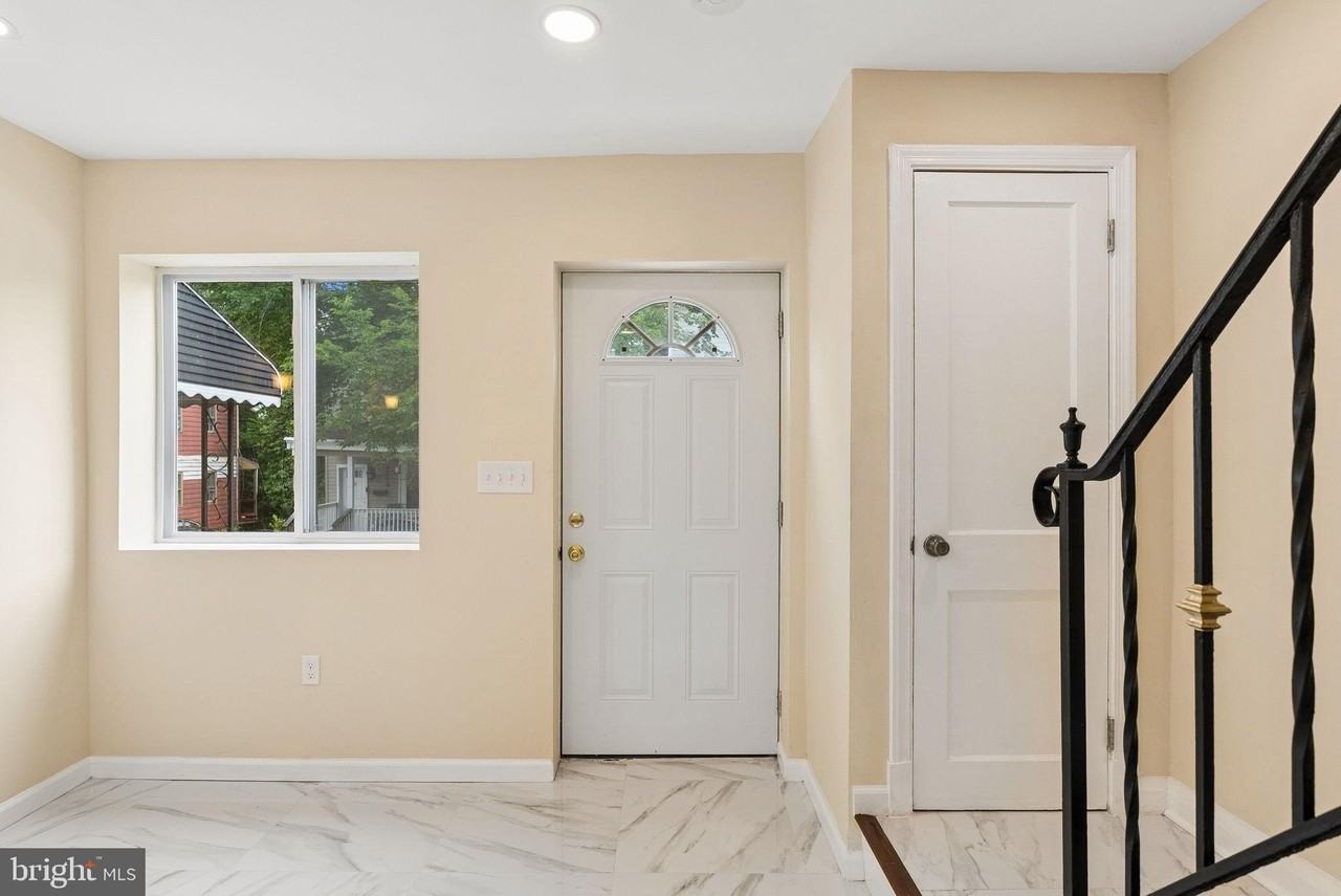 4706 Alhambra Ave - Photo 3 of 31