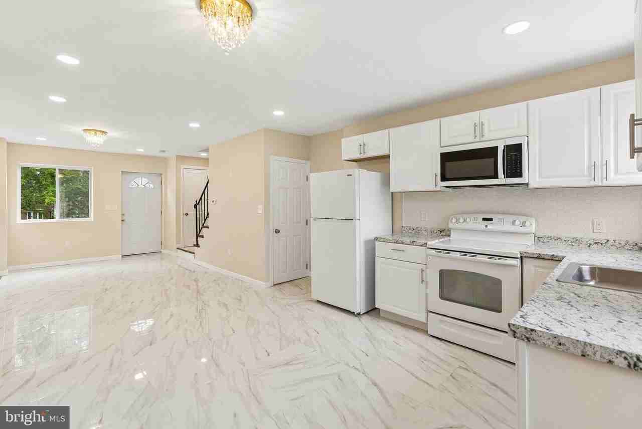 4706 Alhambra Ave - Photo 6 of 31