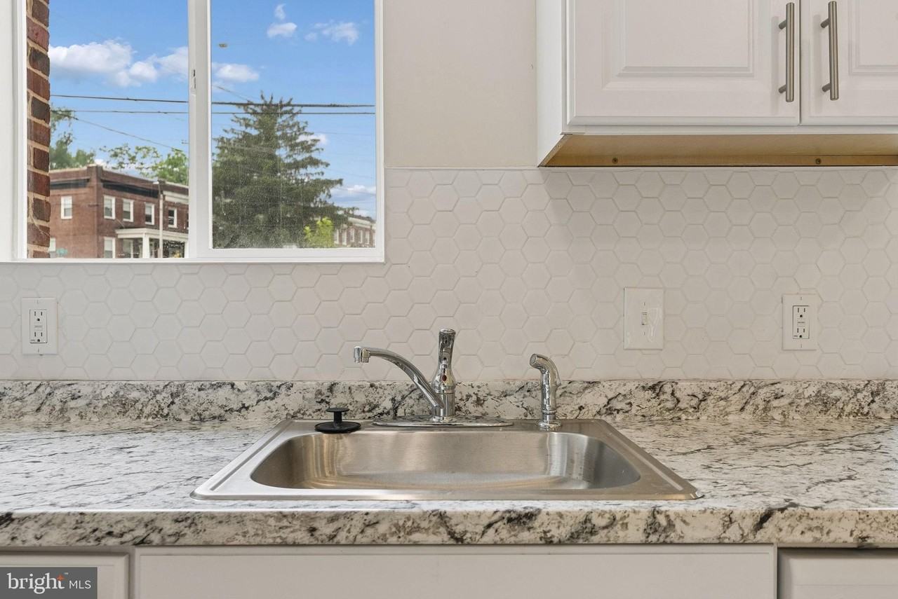 4706 Alhambra Ave - Photo 7 of 31