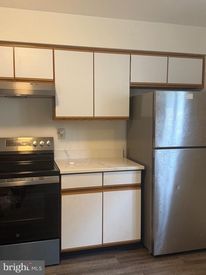 49 Bayberry Ct #49 - Photo 5 of 12