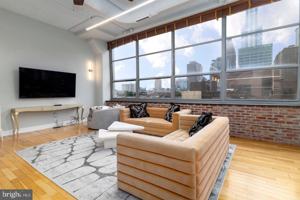 featured image of 220028 Arch St
