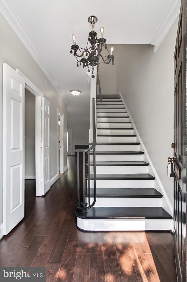 508 Tobacco Quay - Photo 3 of 34