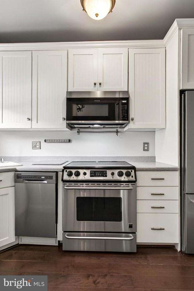 508 Tobacco Quay - Photo 7 of 34
