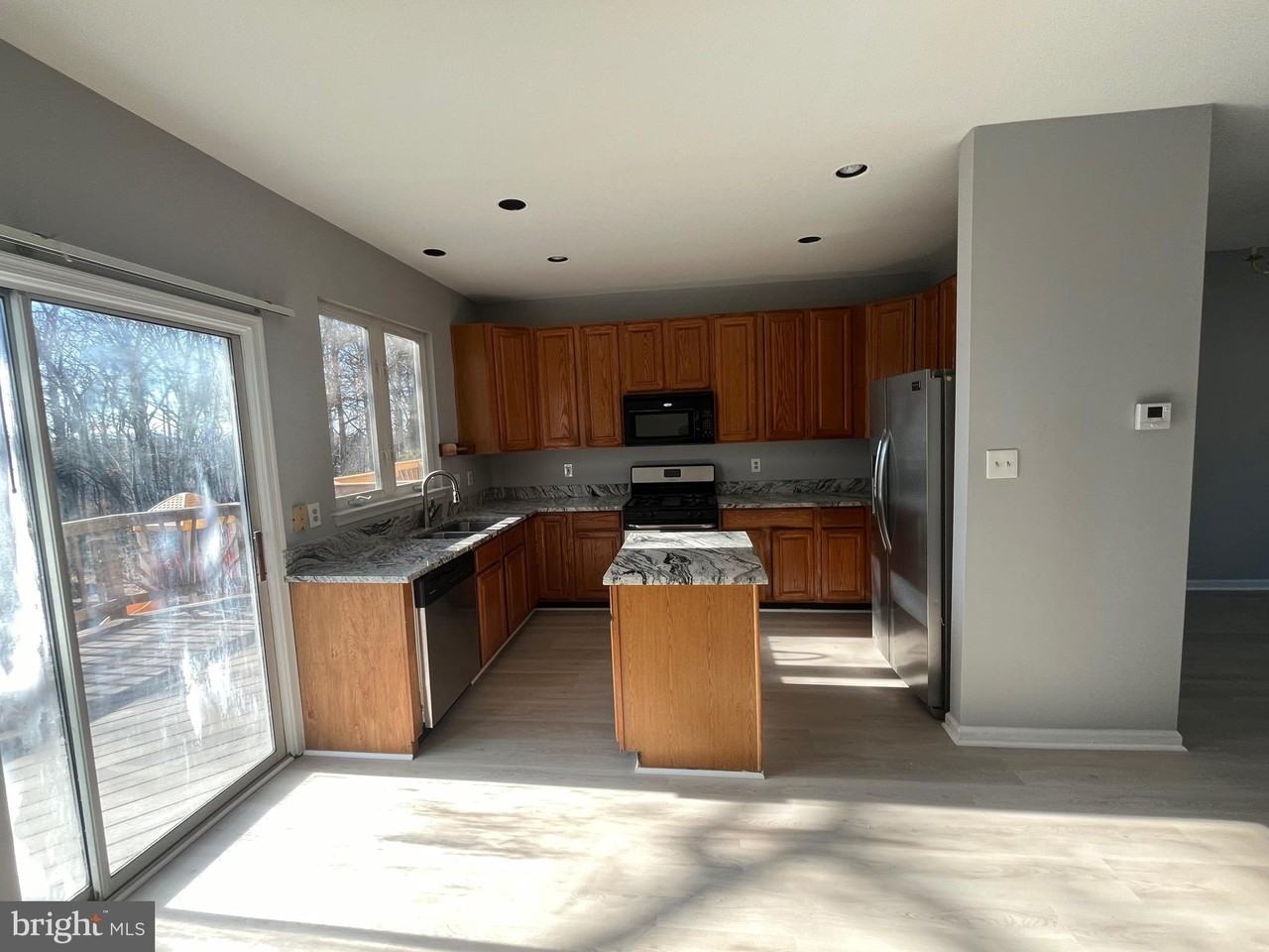 14861 Bolton Rd - Photo 5 of 17