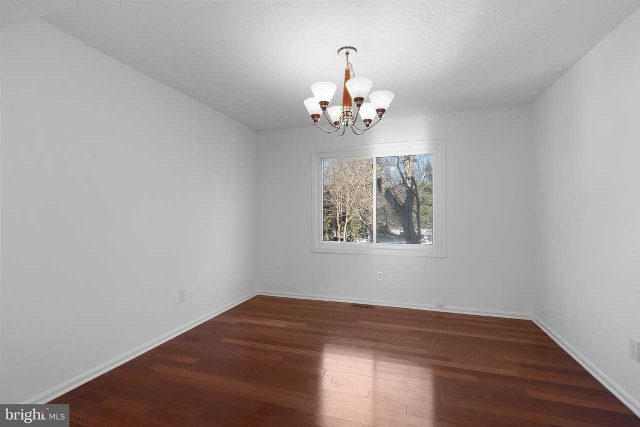2636 E Side Dr - Photo 5 of 30