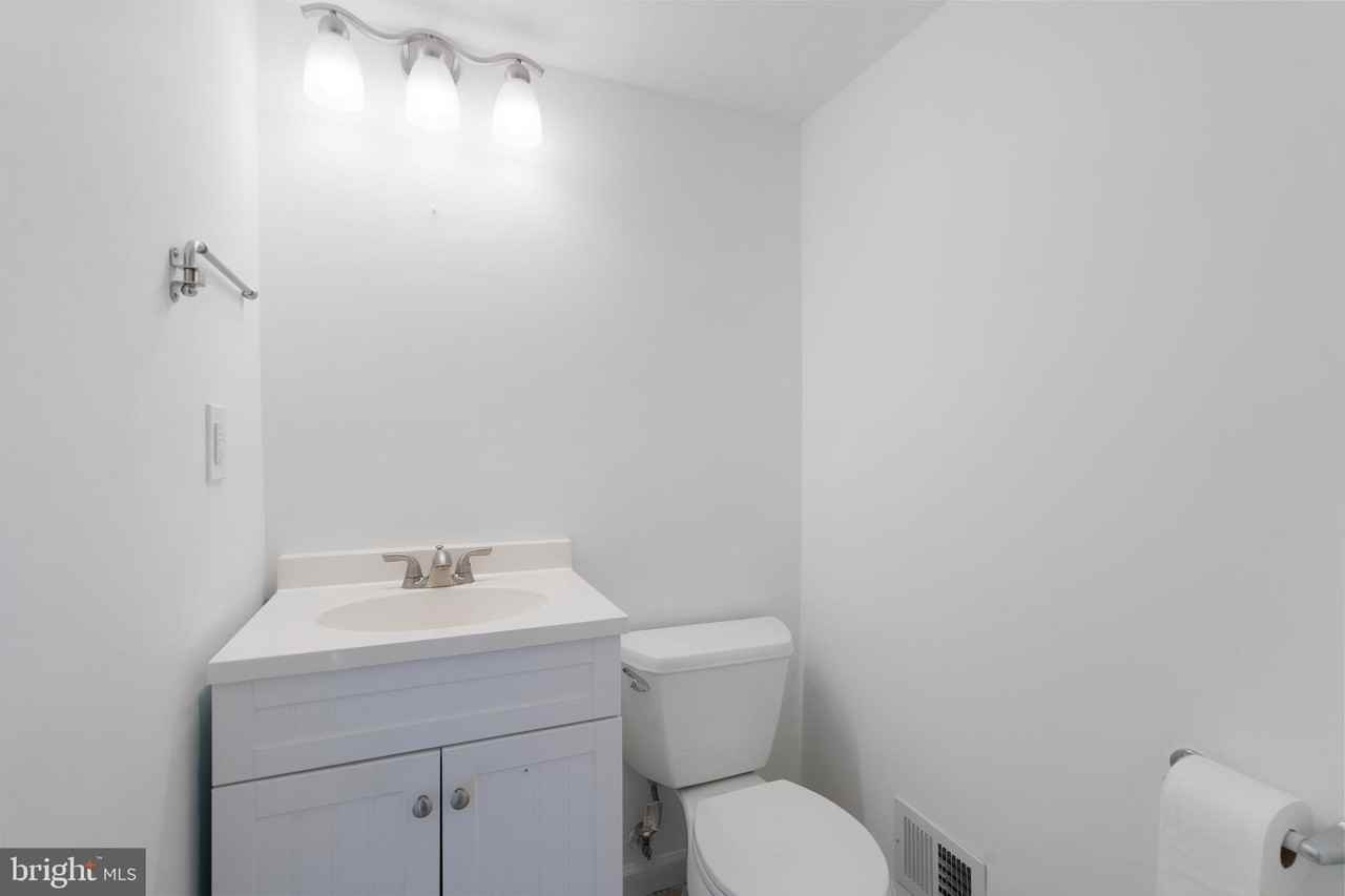 2636 E Side Dr - Photo 7 of 30