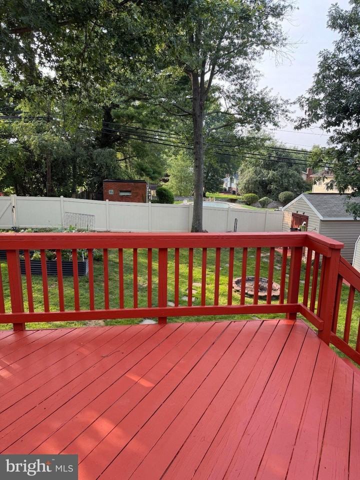 9231 Landgreen St - Photo 4 of 9