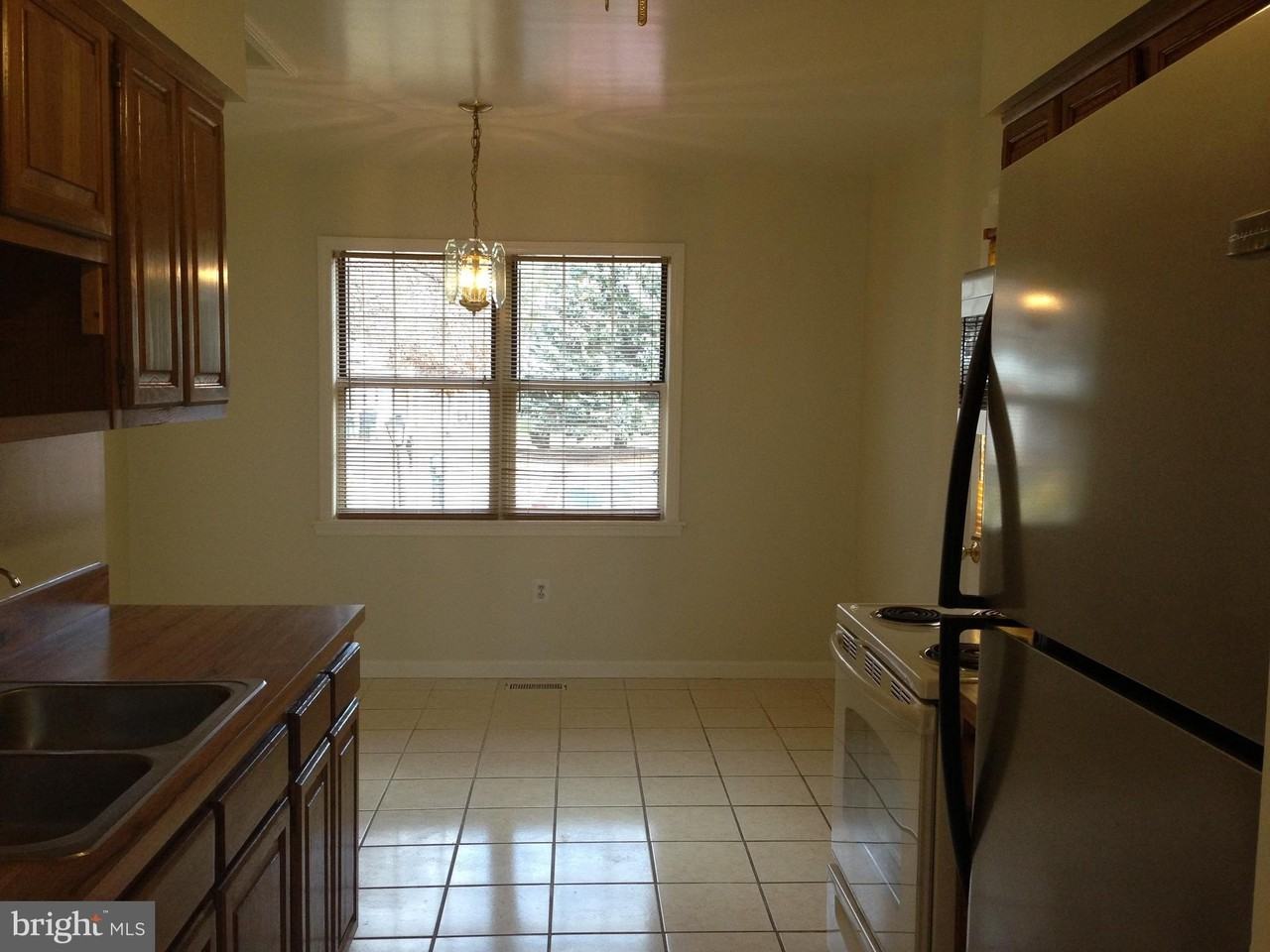 5001 Tarpon Ln - Photo 4 of 12