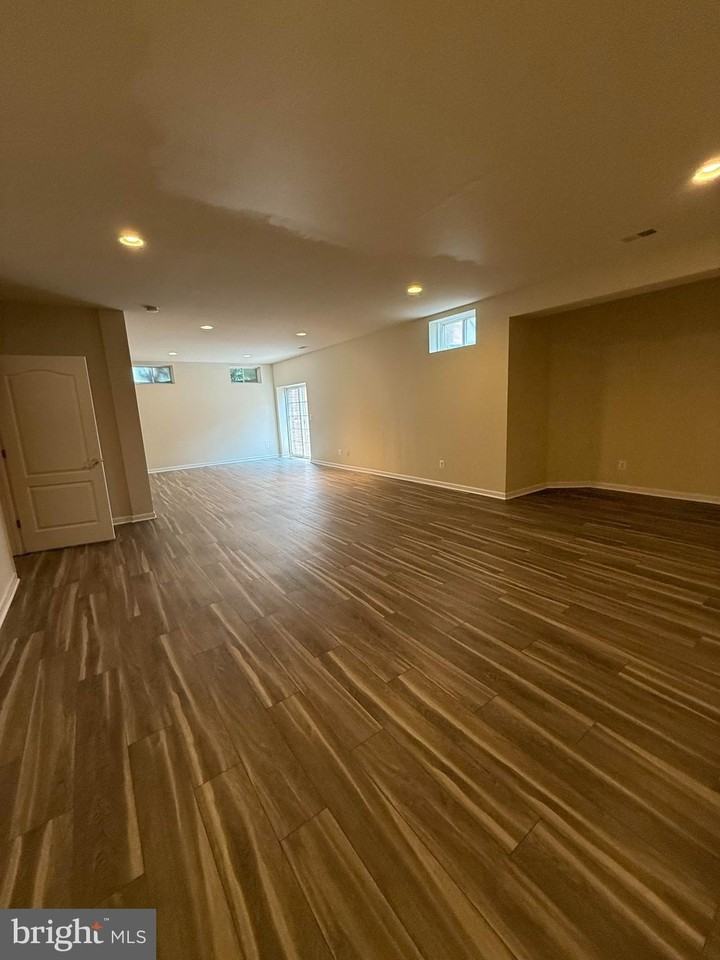 10892 Clara Barton Dr - Photo 3 of 15
