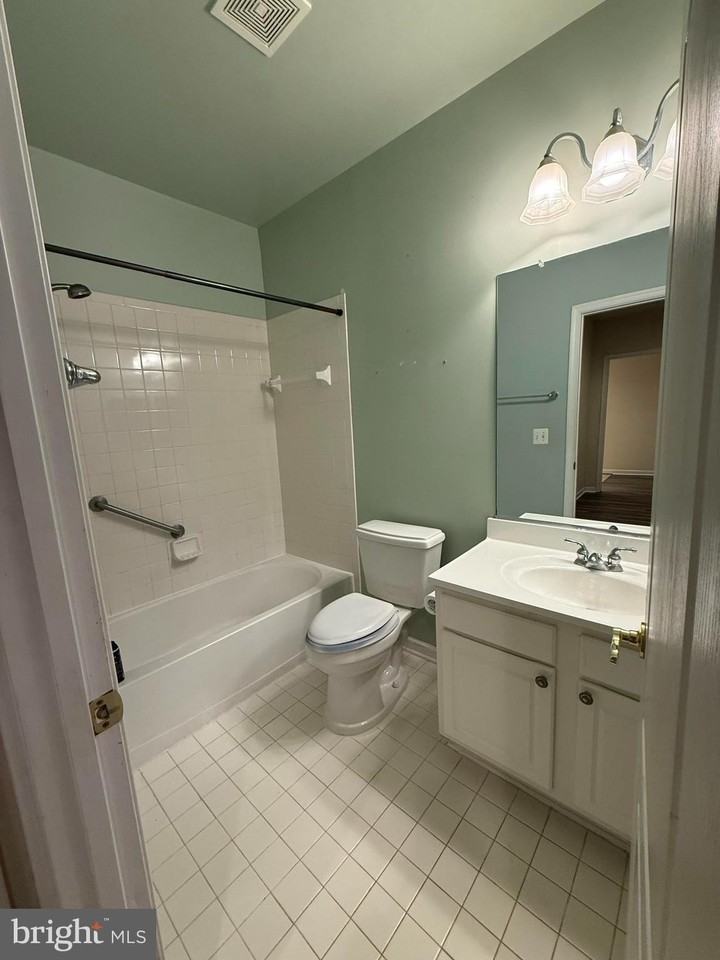 10892 Clara Barton Dr - Photo 7 of 15
