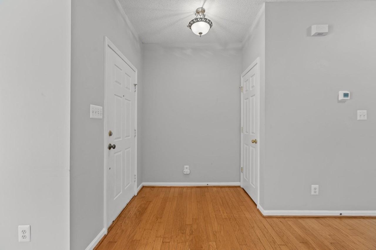5316 Corinthian Way - Photo 2 of 43