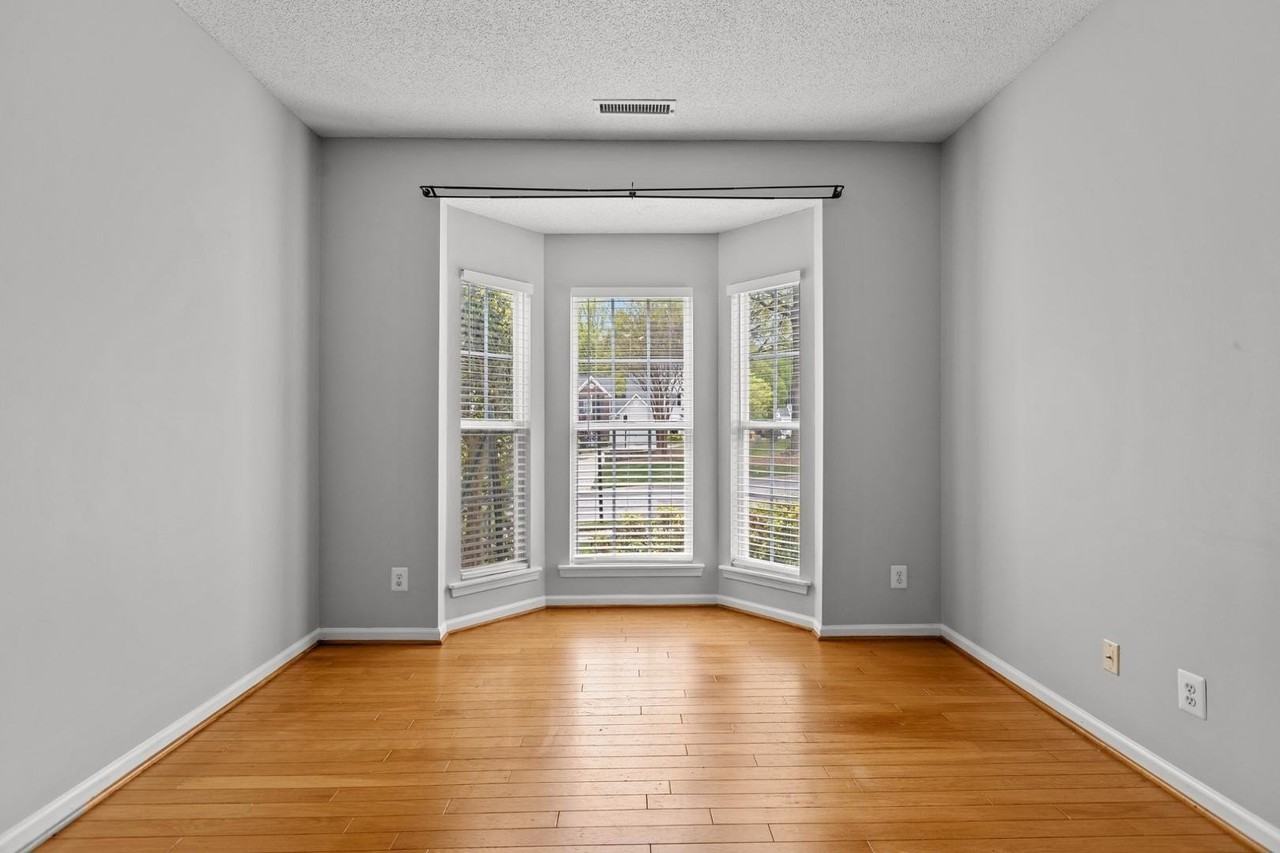 5316 Corinthian Way - Photo 5 of 43
