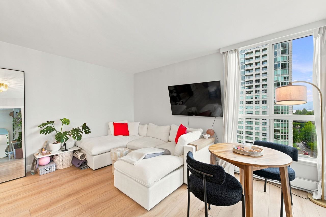 1500 Howe Street - Photo 3