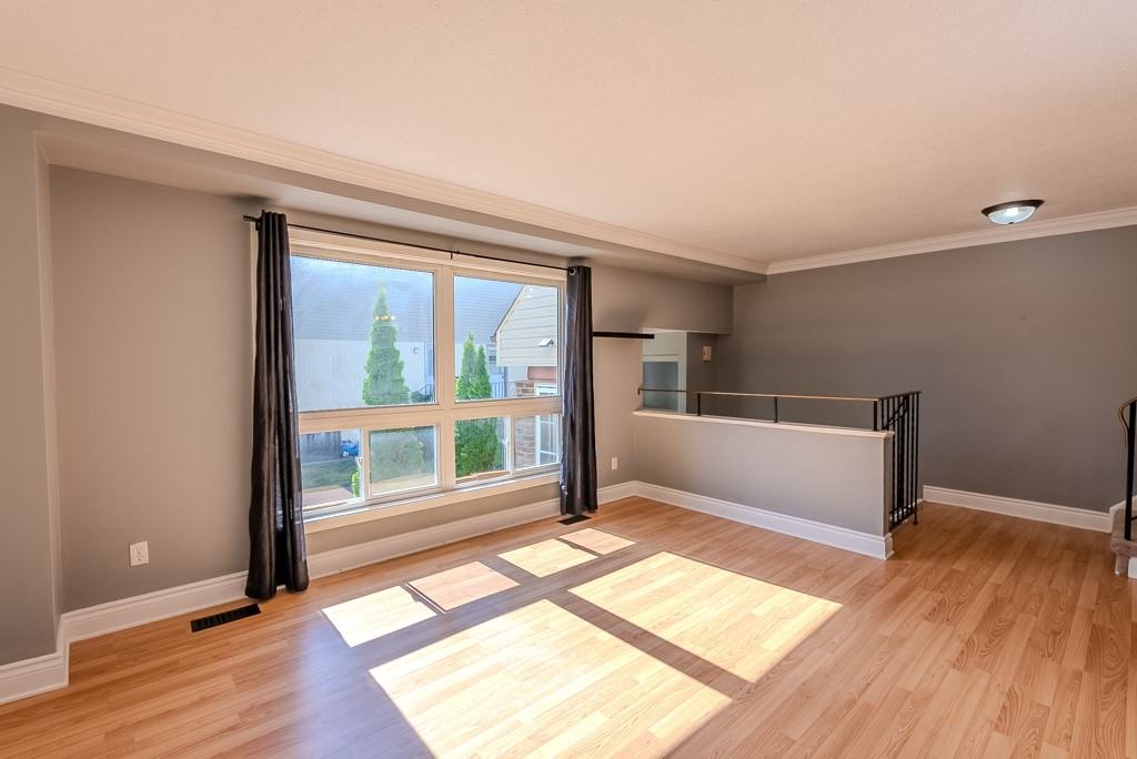 37 Forester Crescent #37 - Photo 5 of 29
