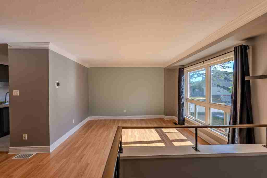37 Forester Crescent #37 - Photo 7 of 29