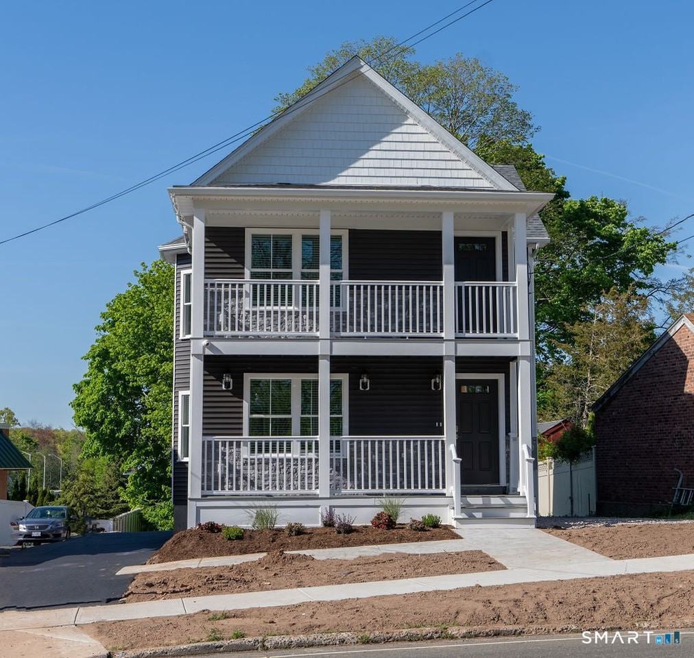 139 Main St - Photo 2 of 18