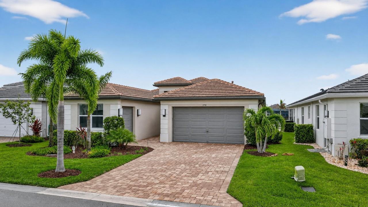11765 Sw Poseidon Way - Photo 3 of 50