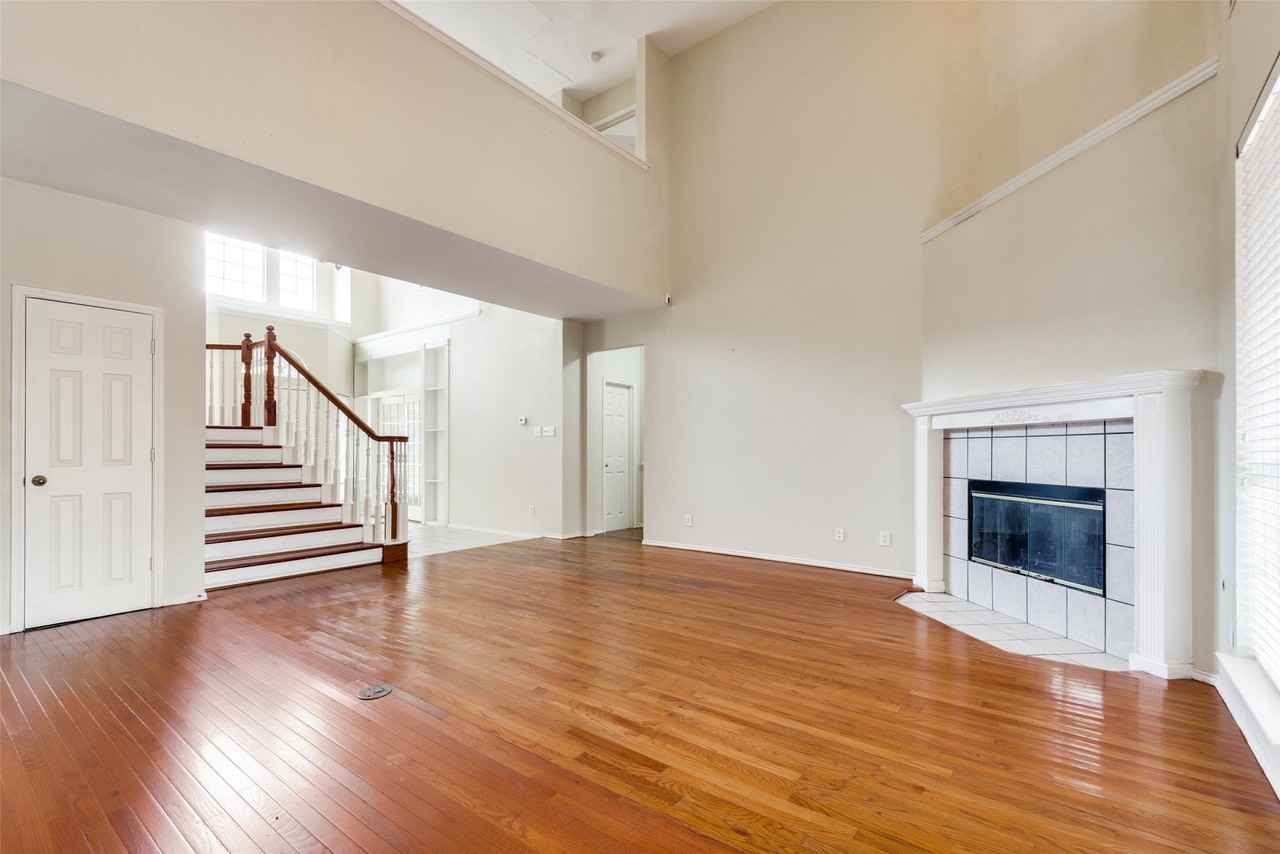 2904 Woods Dr - Photo 5 of 25