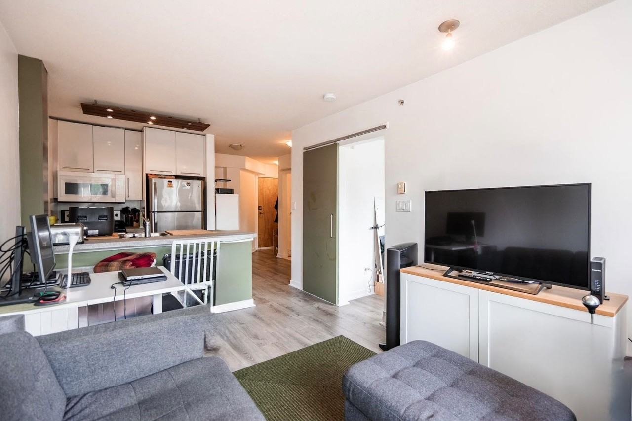 828 Cardero Street - Photo 2