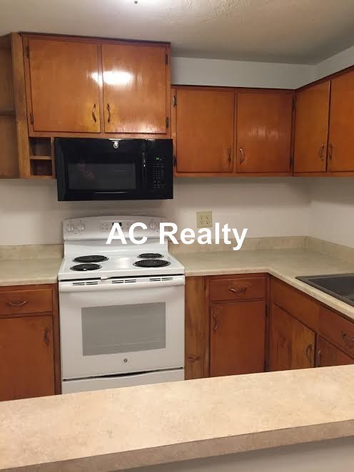 311 Washington Ave #32 - Photo 2 of 6