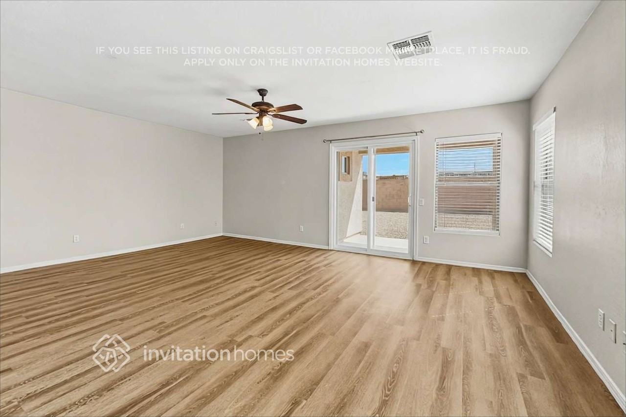 43893 W Cowpath Rd - Photo 4 of 19