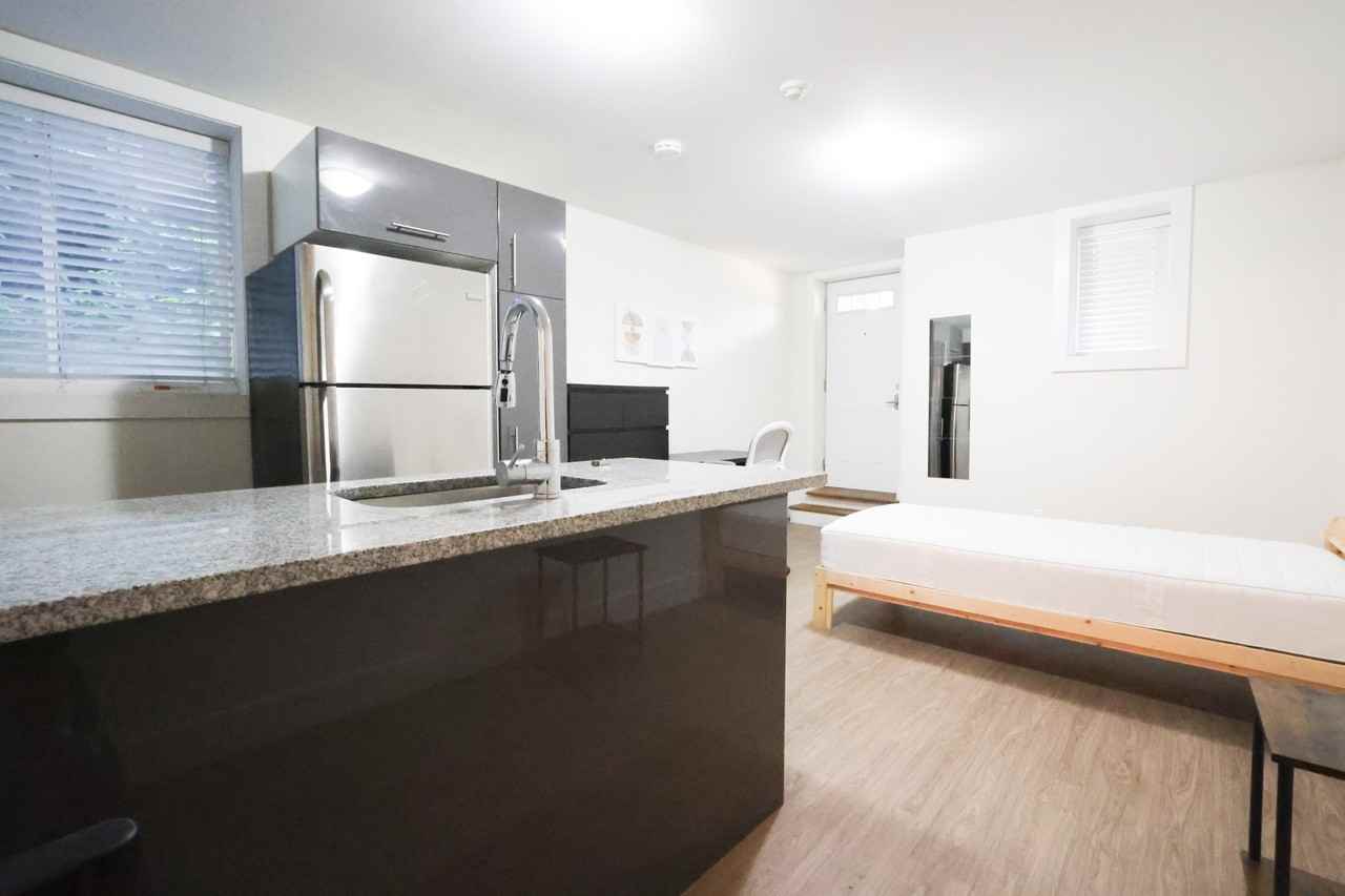 185 Henderson Avenue #7 - Photo 5 of 7