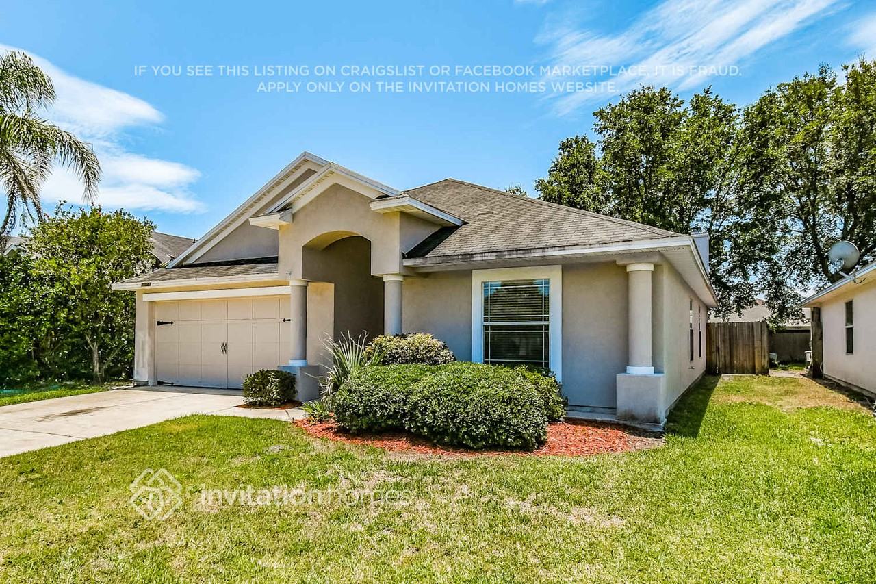 12580 Brookchase Ln - Photo 2 of 21