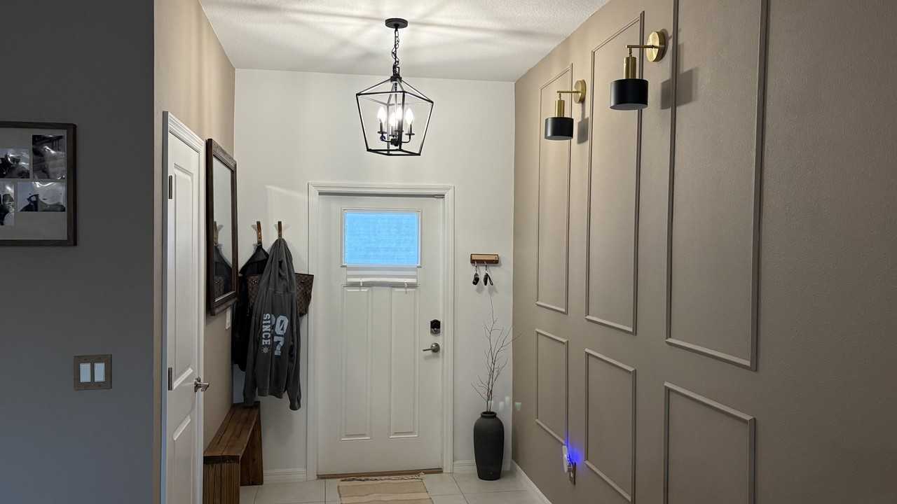 8327 Corner Pine Way - Photo 6 of 38
