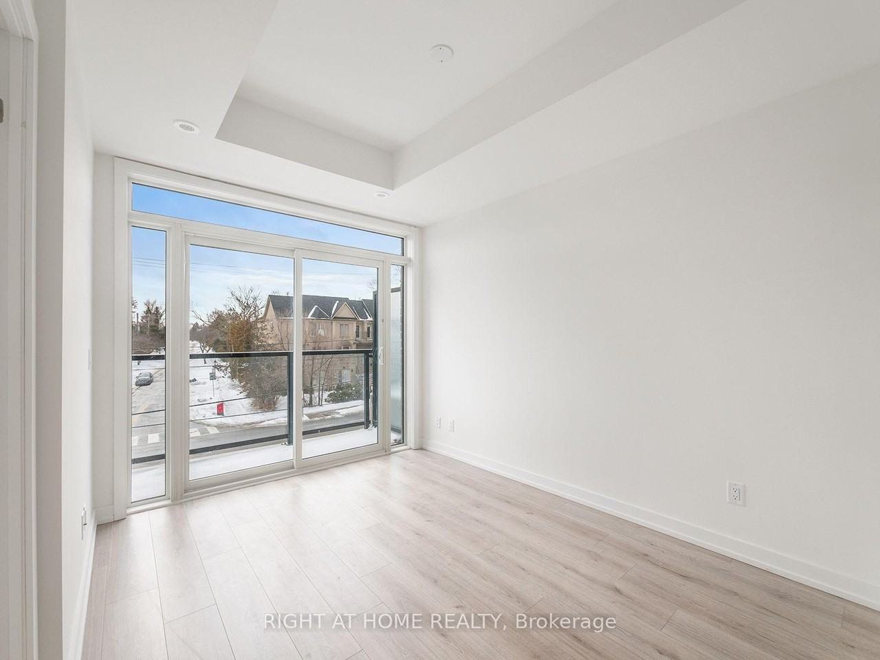 260 Finch Avenue East - Photo 18