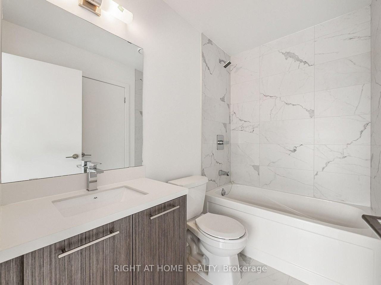 260 Finch Avenue East - Photo 20