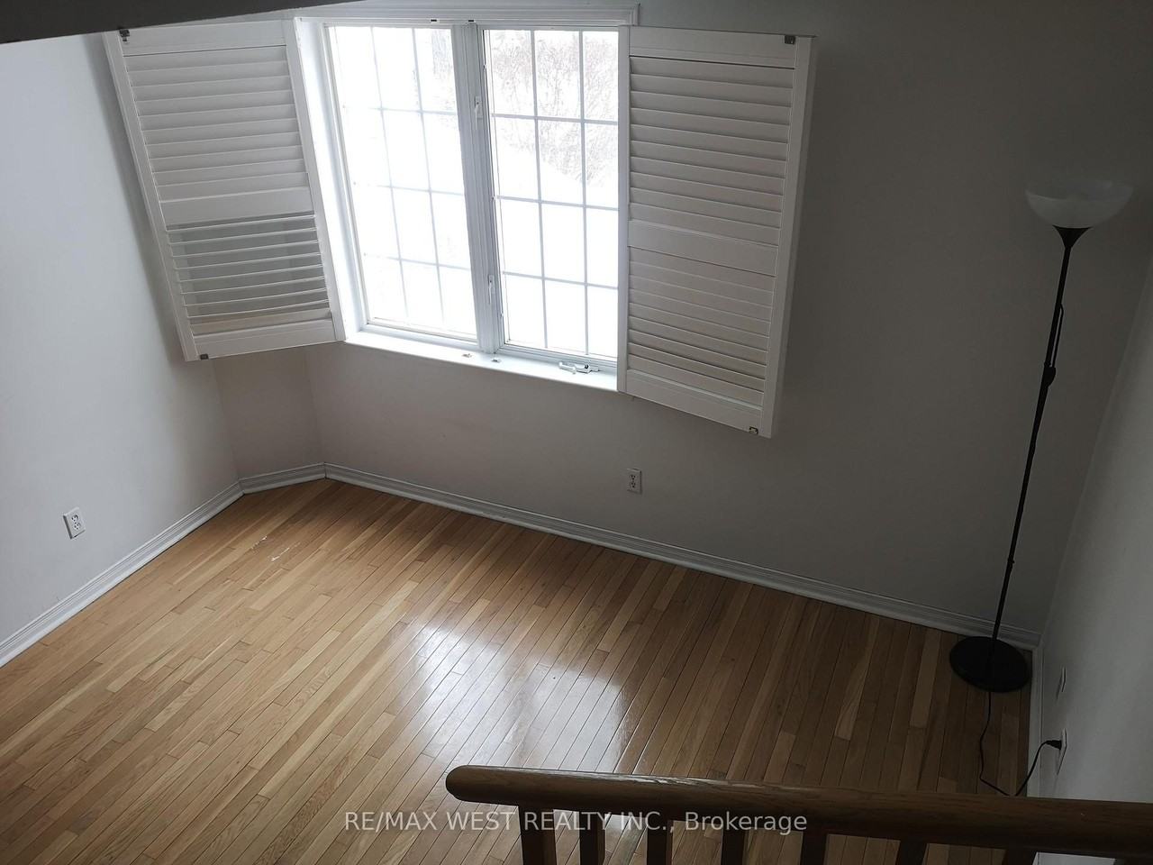 108 Finch Avenue West - Photo 9