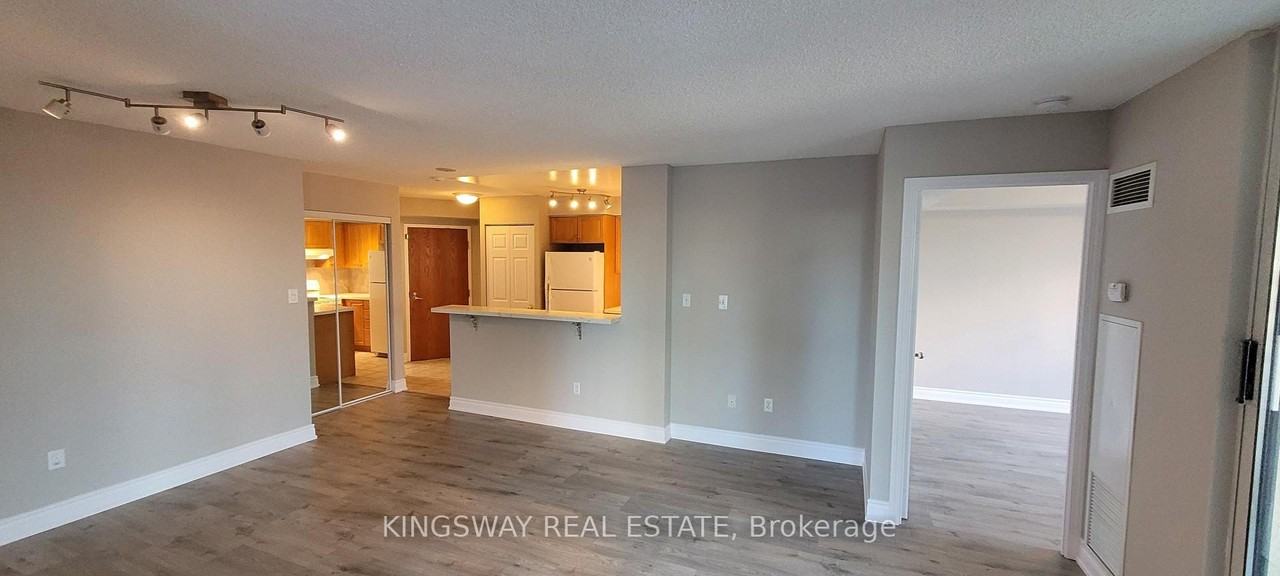 7 Lorraine Drive - Photo 2