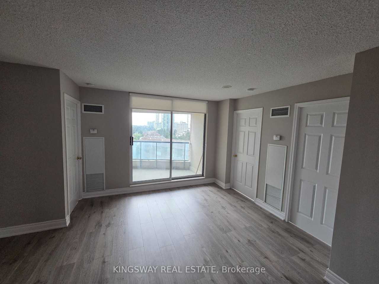 7 Lorraine Drive - Photo 4