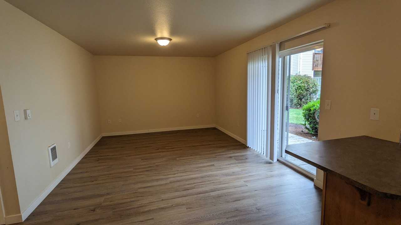Wellesley Park Apartments - Photo 5 of 50