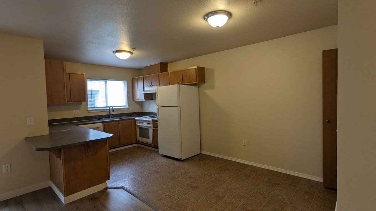 Wellesley Park Apartments - Photo 6 of 50