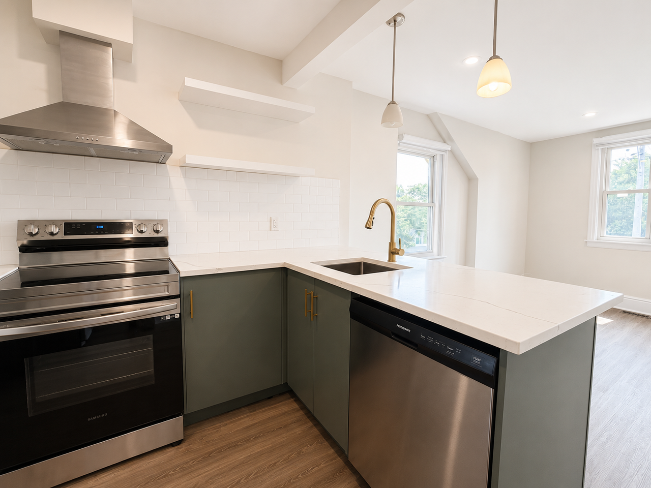 97 Steven Street #MAIN - Photo 4 of 10