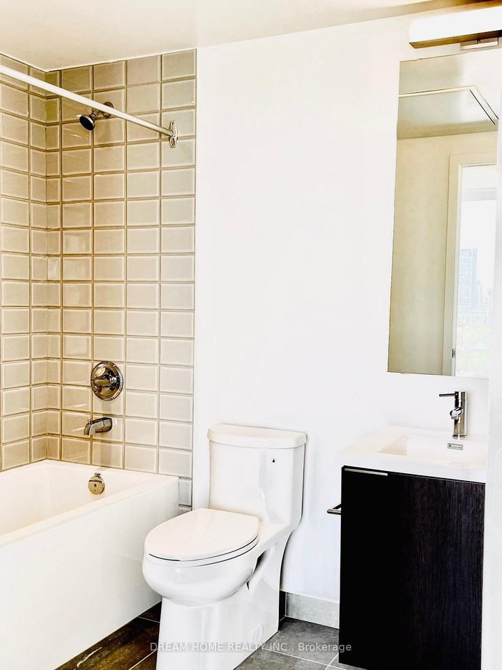 203 College Street - Photo 12