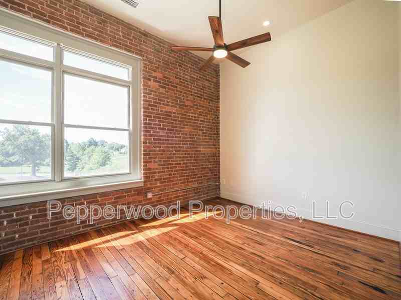 149 S Daniel Morgan Ave - Photo 7 of 13
