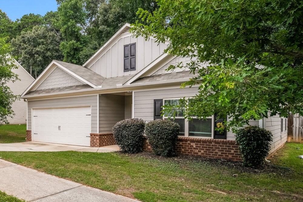 3517 Mica Cir Se - Photo 3 of 16