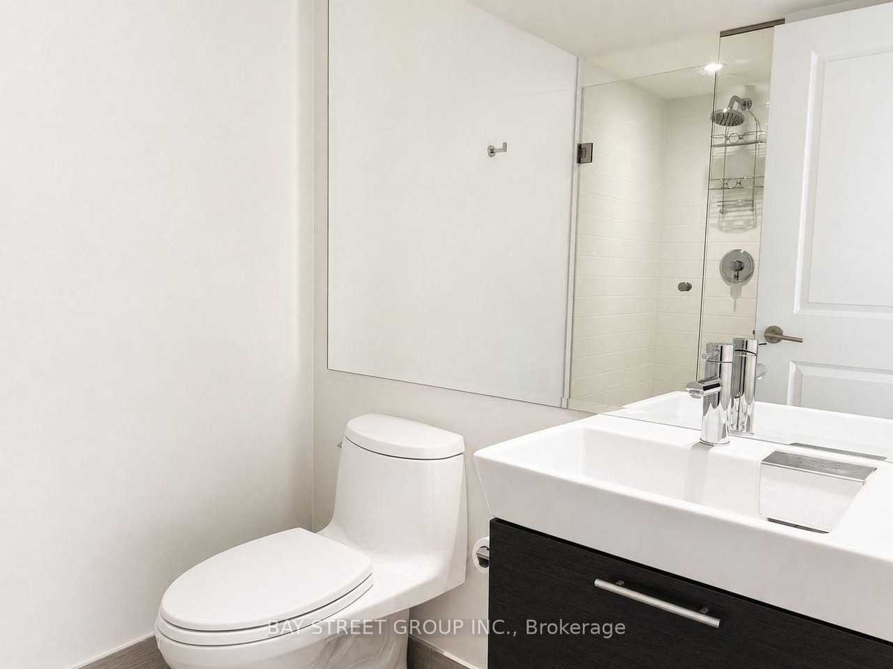 386 Yonge Street - Photo 10