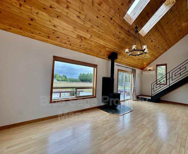 262 Lotzgesell Rd - Photo 4 of 30