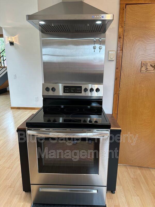 262 Lotzgesell Rd - Photo 6 of 30