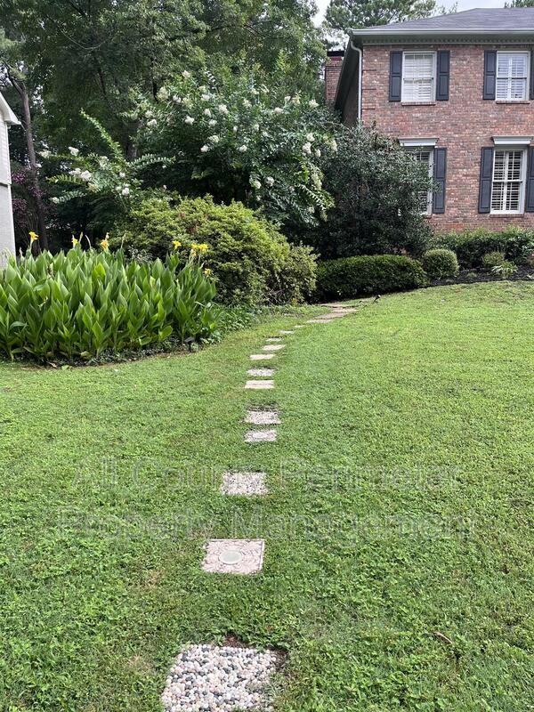 1311 Mile Post Dr - Photo 2 of 17