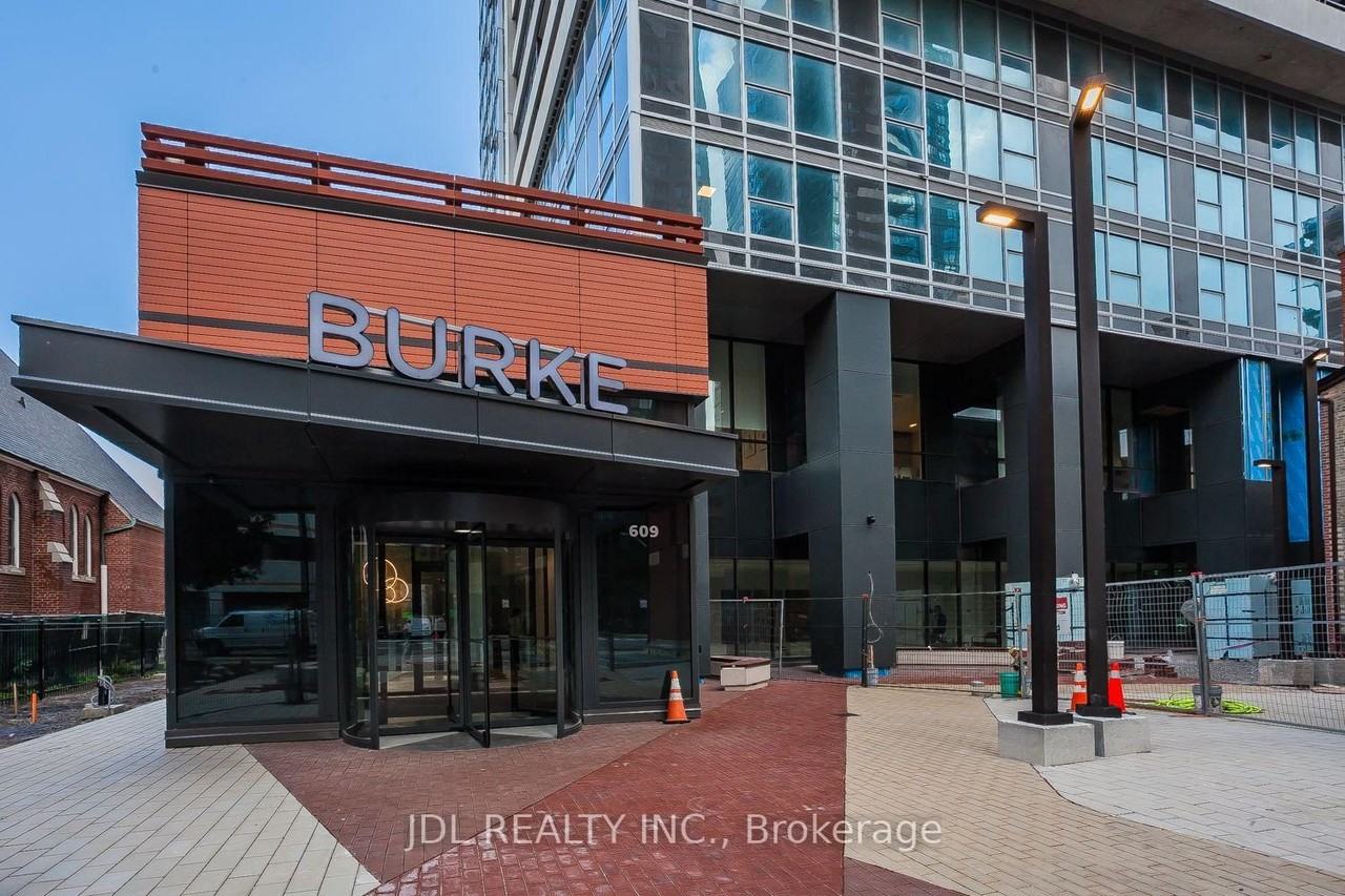 609 Sherbourne Street - Photo 35