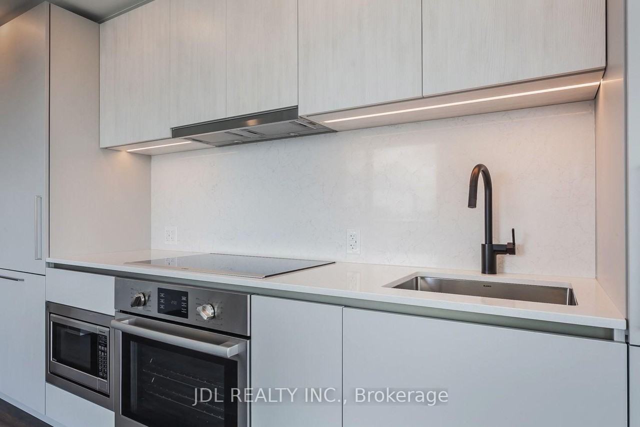 609 Sherbourne Street - Photo 52