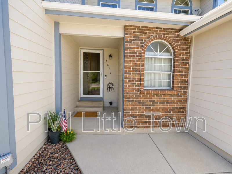 8687 W Plymouth Ave - Photo 4 of 22