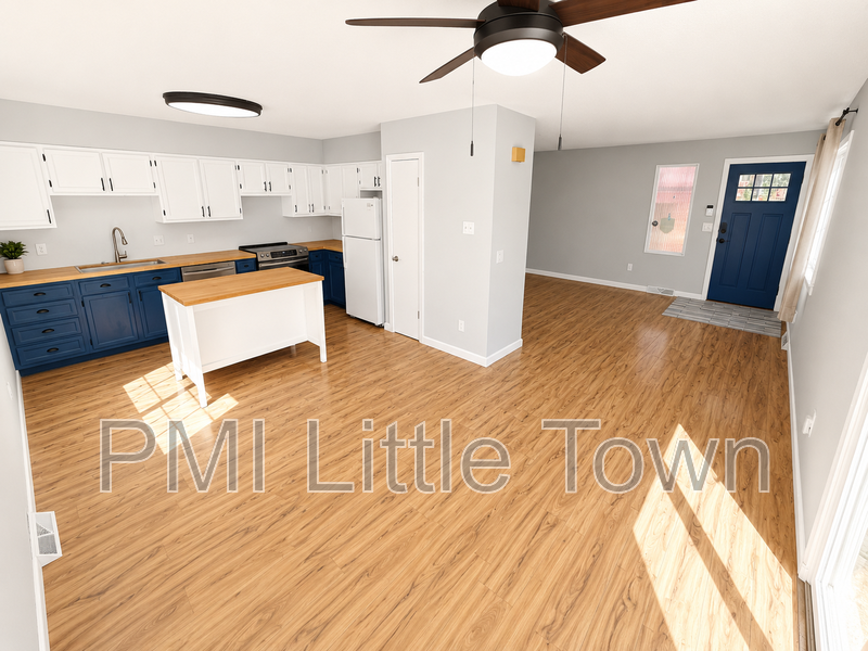 7482 W Roxbury Pl - Photo 6 of 21