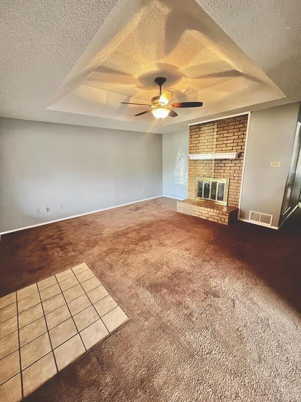 7407 Akron Ave - Photo 2 of 10
